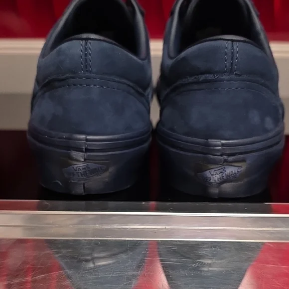 Vans Skate Old Skool – Mono Dark Blue – Men’s 7.0 / Women’s 8.5